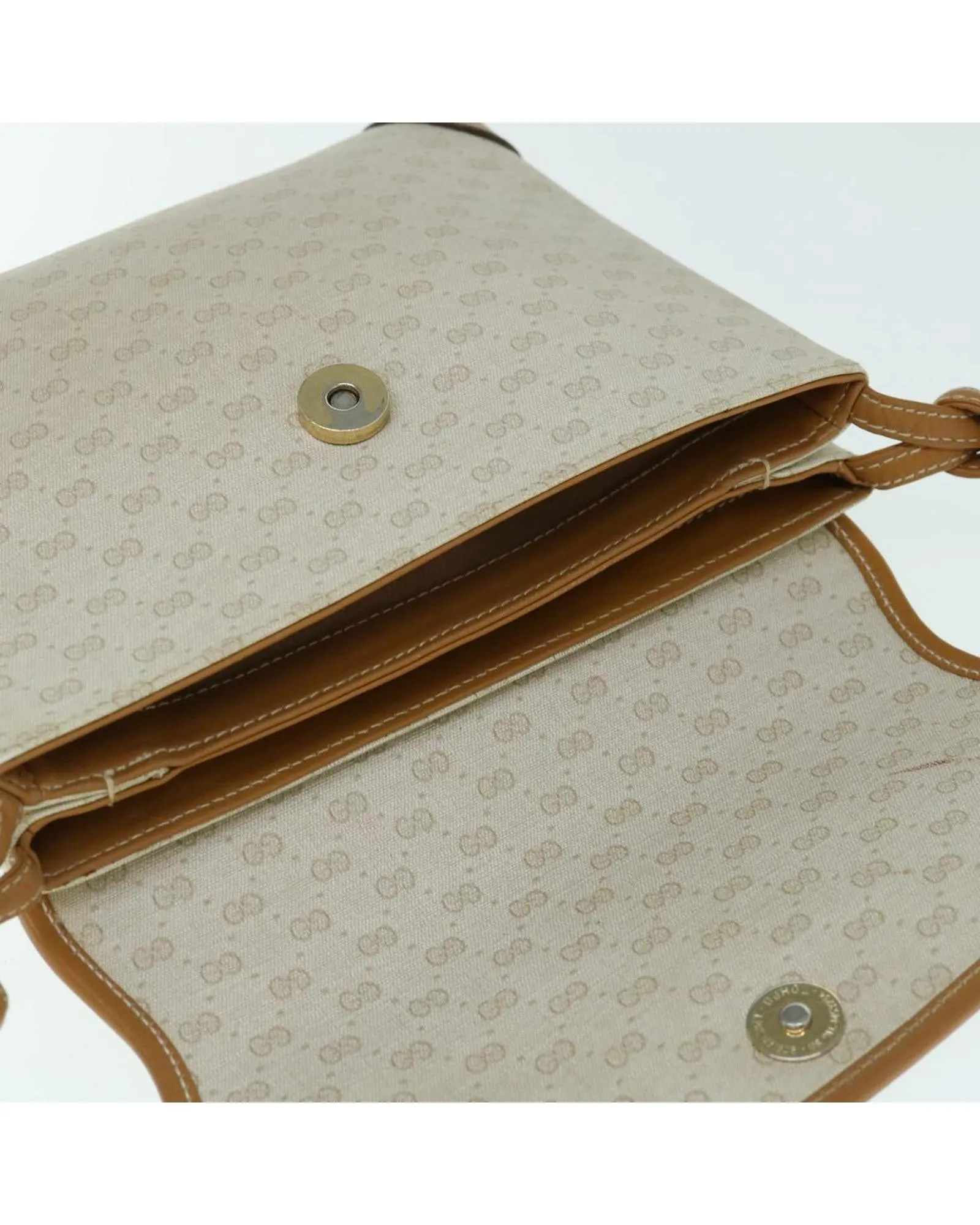 Beige Micro GG Supreme Shoulder Bag - Italian-Made Luxury Accessory