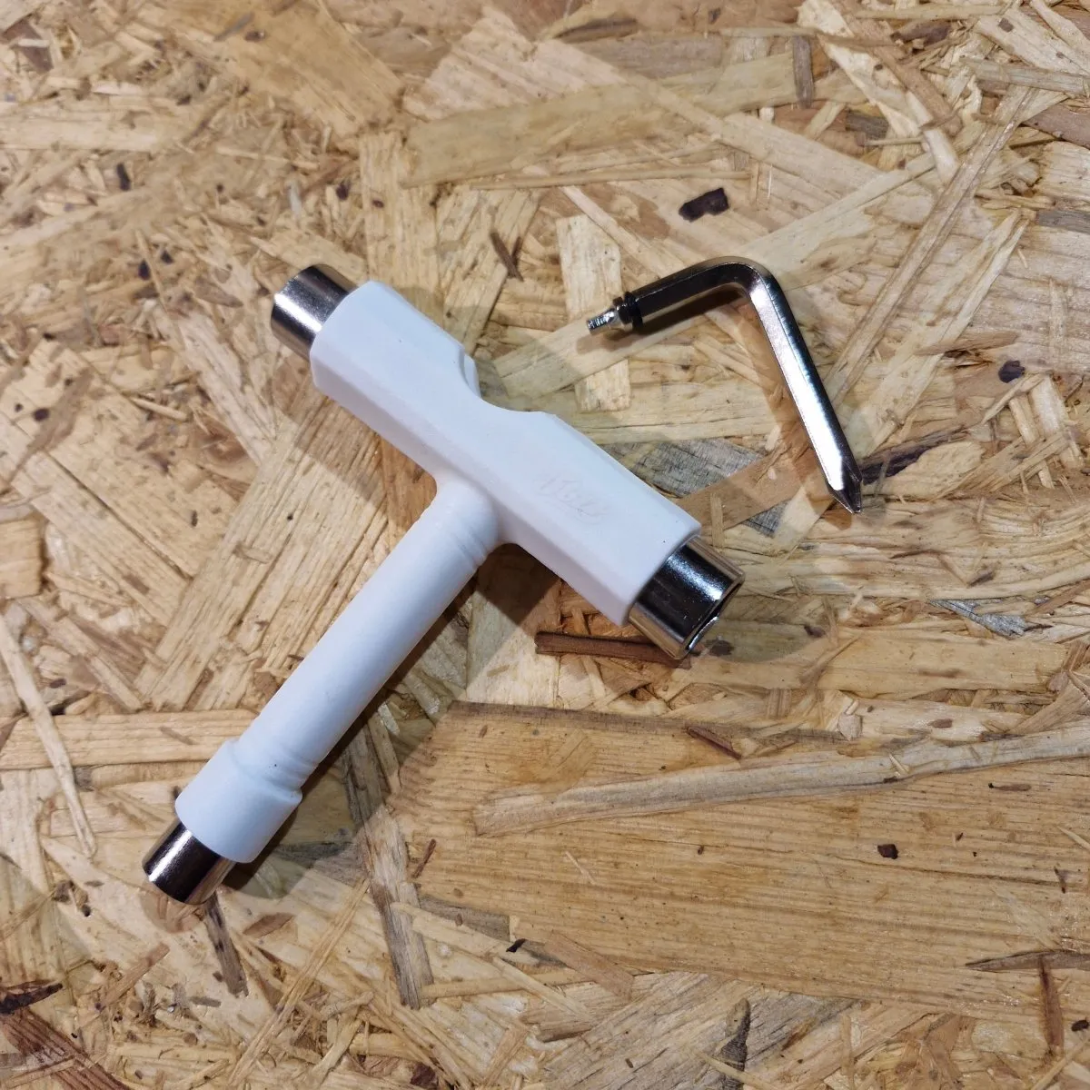 Über T-Tool weiß Skatetool Werkzeug