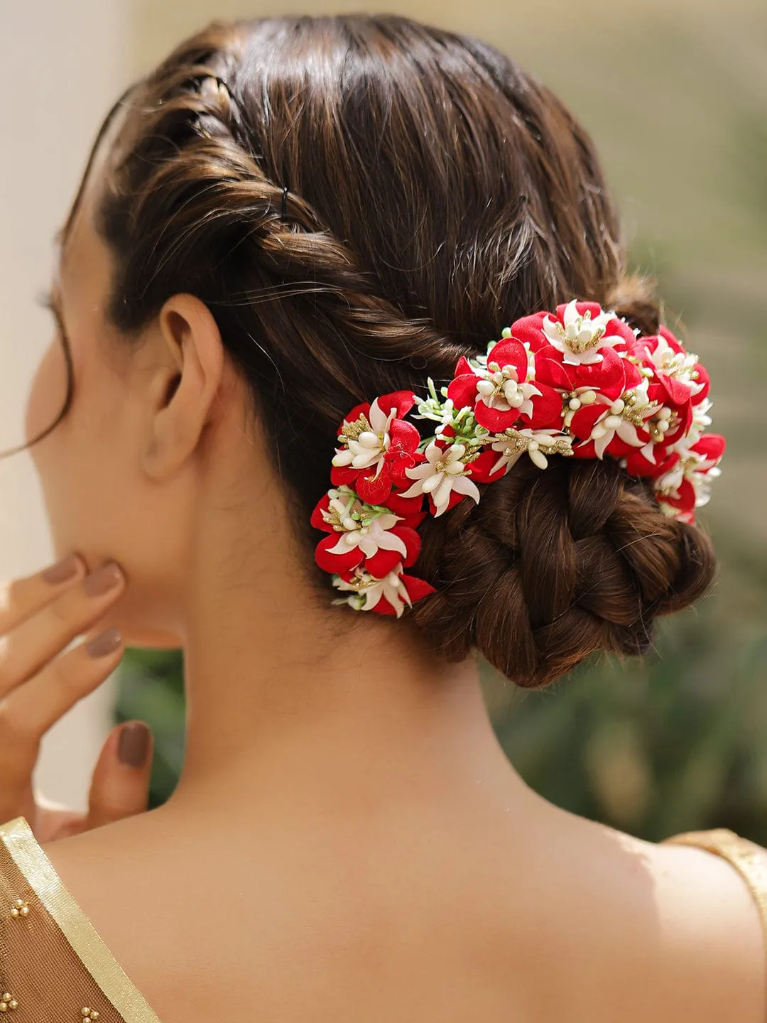 Embellished Hair Accessory Set.
