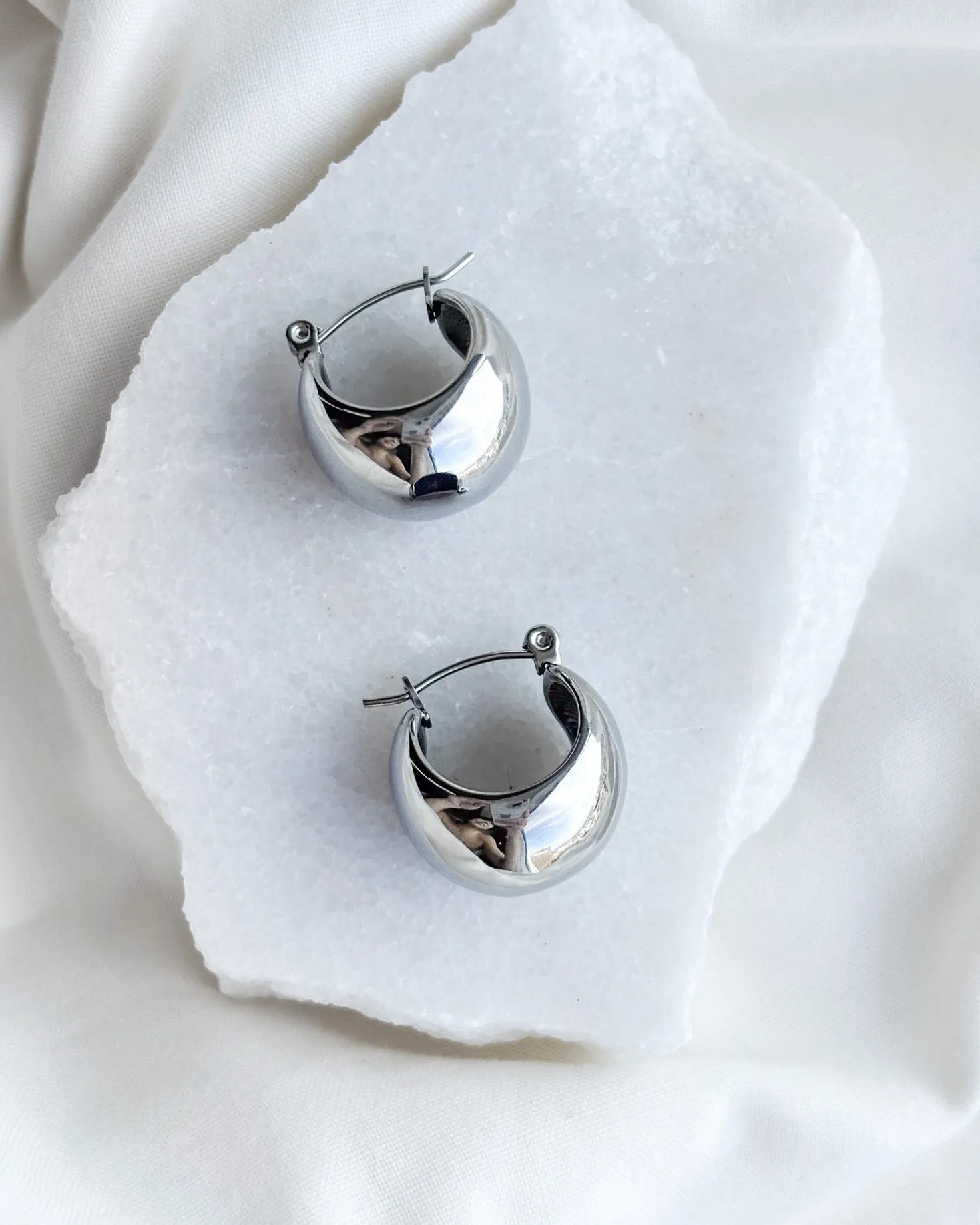 Medium Dome Earrings
