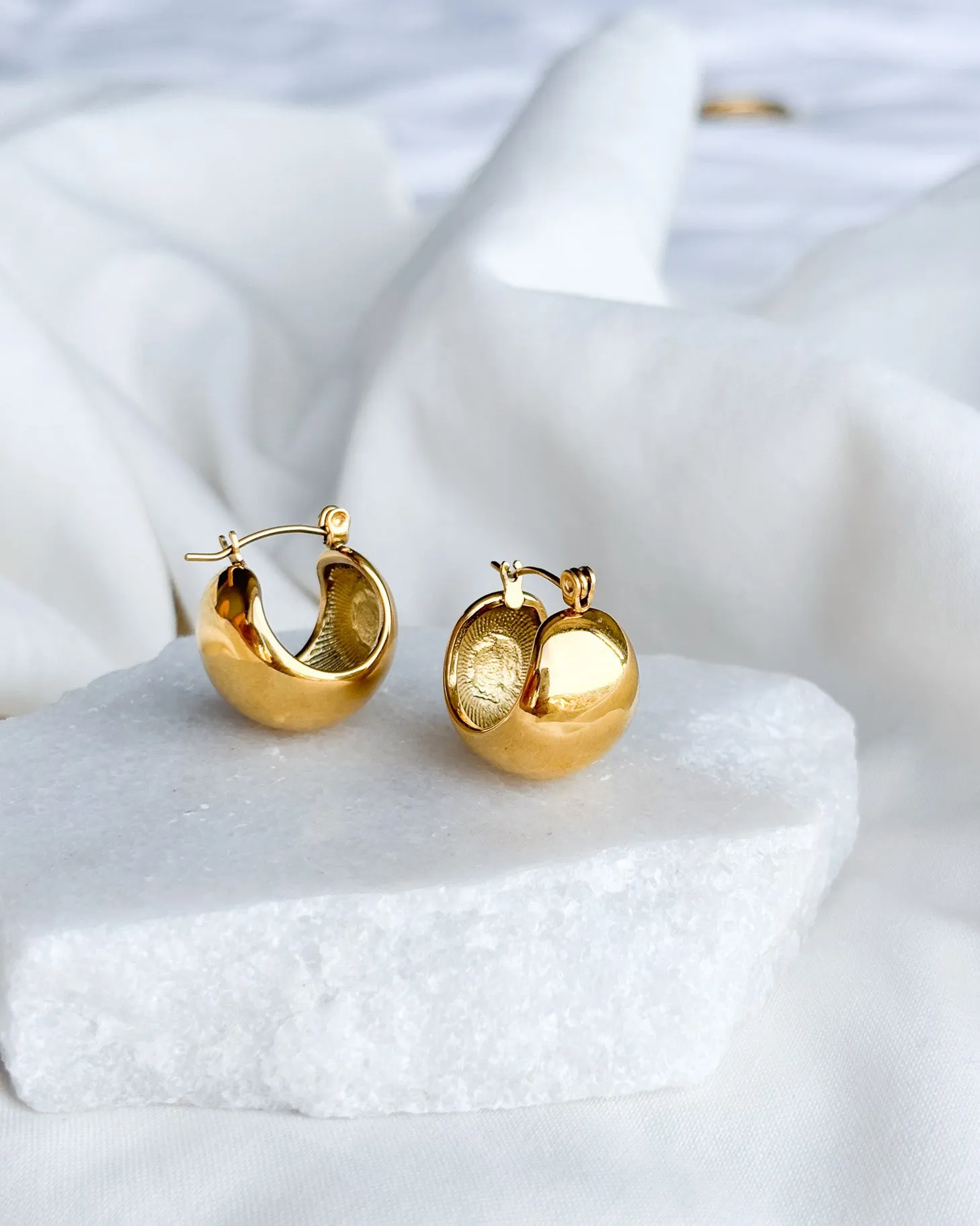 Medium Dome Earrings